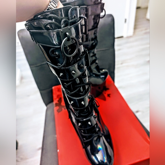 NIB Pleaser Adore 1046 Black Holographic Boots - Picture 12 of 15